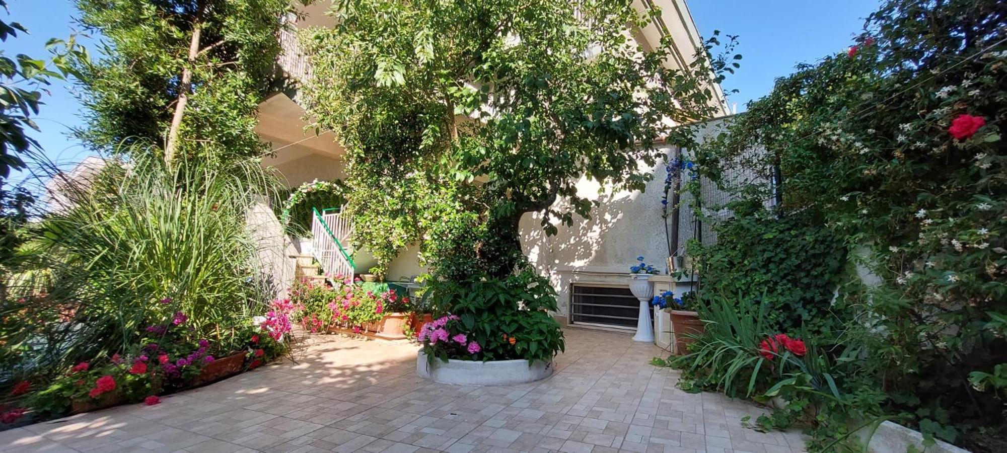 Casa Di Sofia Hotel Castellana Grotte Eksteriør billede